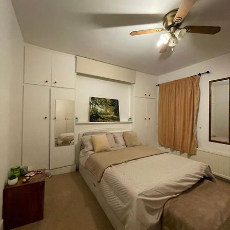 Cozy Rooms 25 Min Liverpool Street London Exterior photo